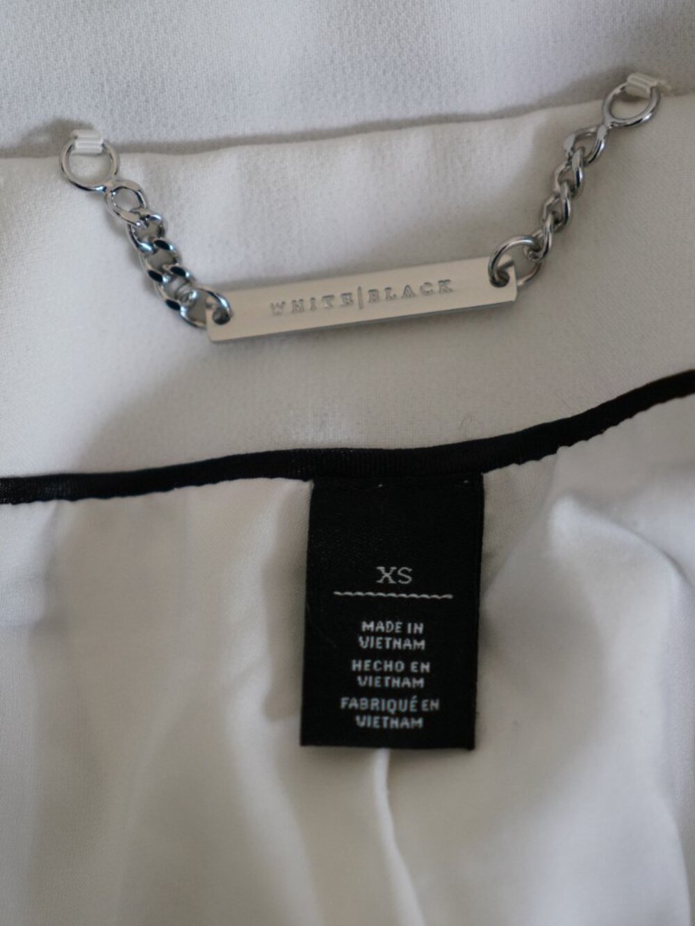 White House Black Market-Wmns XS-White/Black Quilted Suit Set-Minor Flaws - Picture 10 of 12